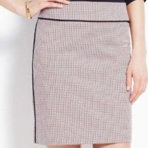 ANN TAYLOR PETITE GEOMETRIC SKIRT